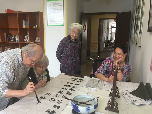 广西:“医养结合”服务体系缓解养老压力 2