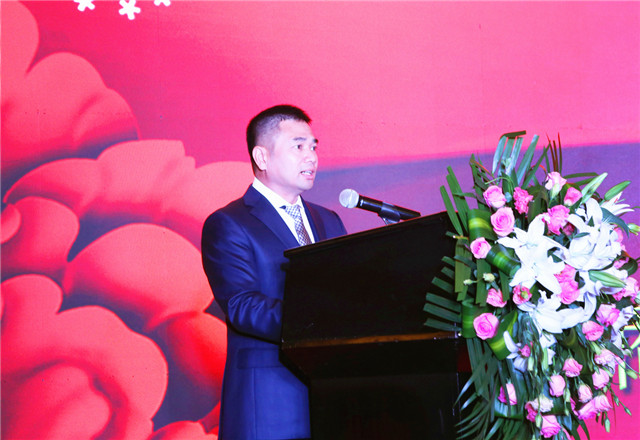 1537494841109119.jpg 主席_副本.jpg