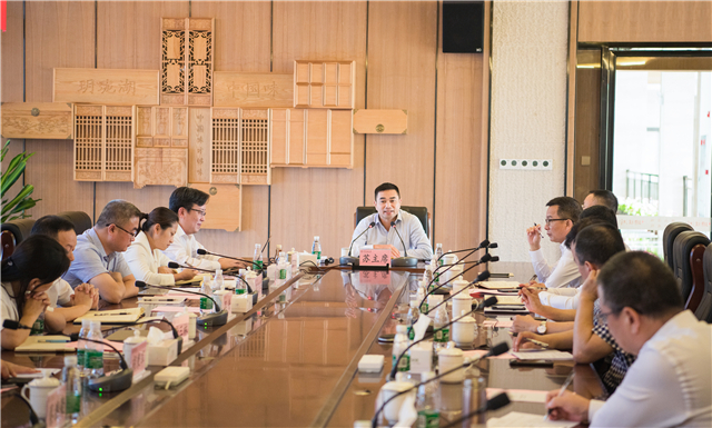 1595818174689842.jpg 主席大.jpg