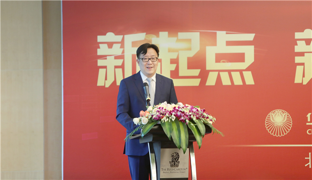 1603331091756354.jpg 2018年,张宗韬在第一次临时股东大会上代表华农经营团队回顾华农近三年的发展.jpg